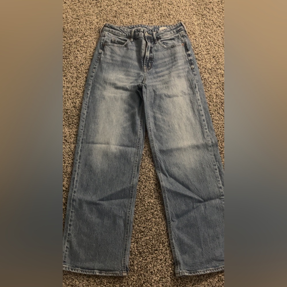 Multiple pairs of jeans. 4 - 6. 20 each.